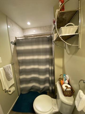 Hidden Gem Near Downtown Frederick And Shopping Apartment Exterior foto